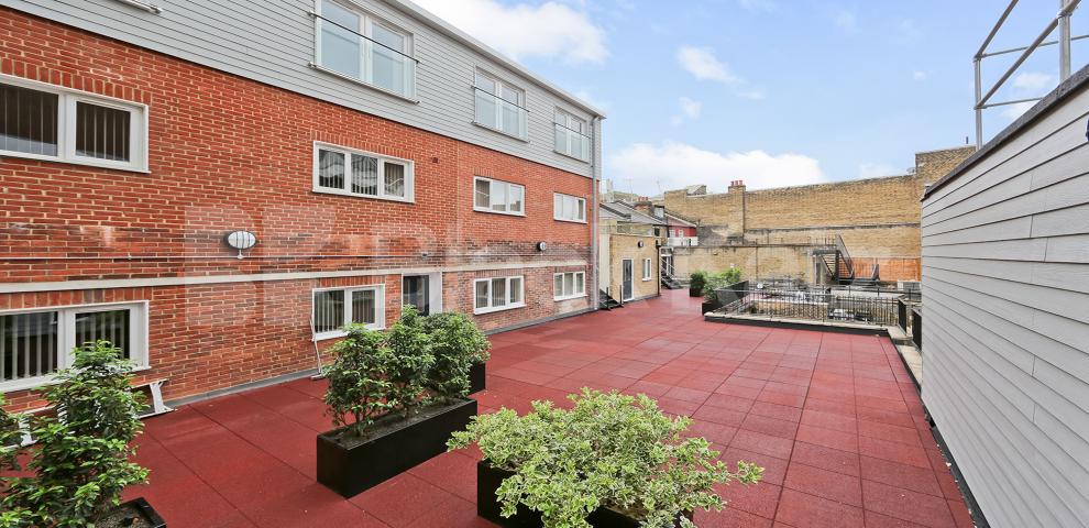 			LET , Studio Apartment, 1 bath, 1 reception Apartment			 Metro Apartments.  Lewisham High Street , Lewisham 